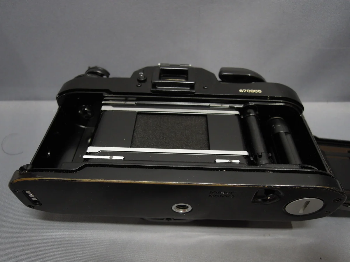 Canon A-1 - Thumbnail 3