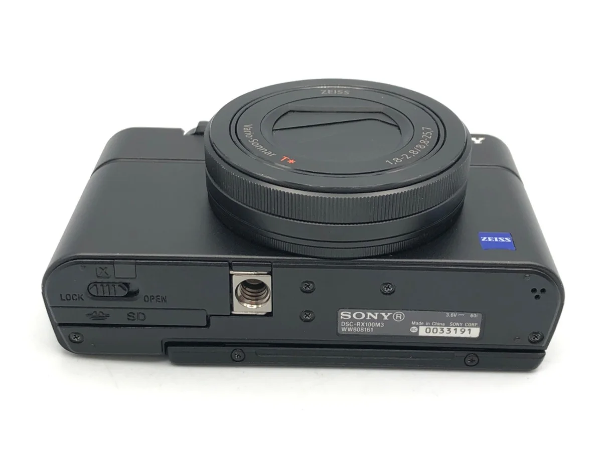 Sony Cyber-shot DSC-RX100M3 - Thumbnail 3