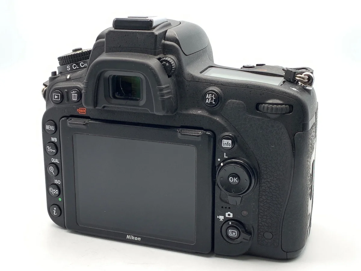 Nikon D750 - Thumbnail 2