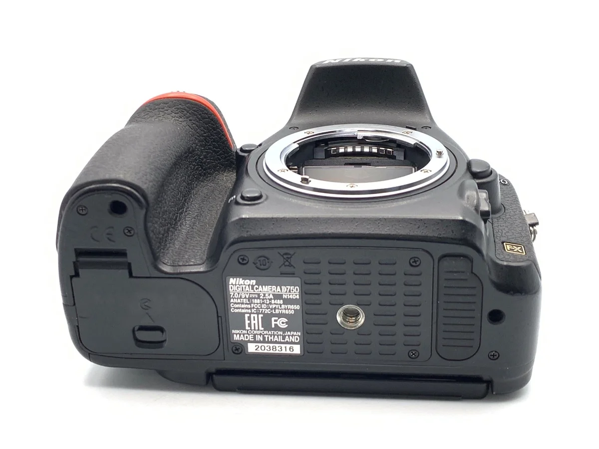 Nikon D750 - Thumbnail 3