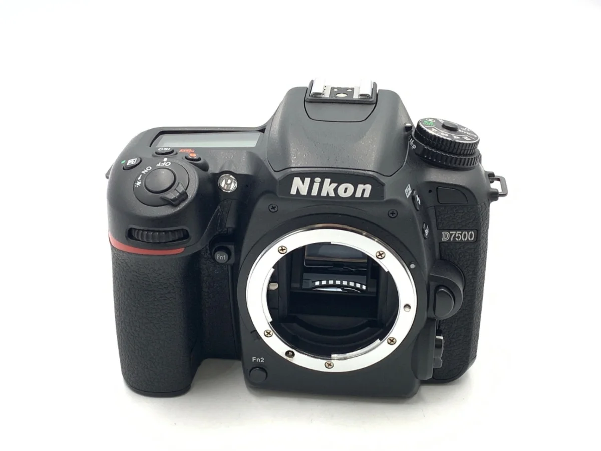 Nikon D7500