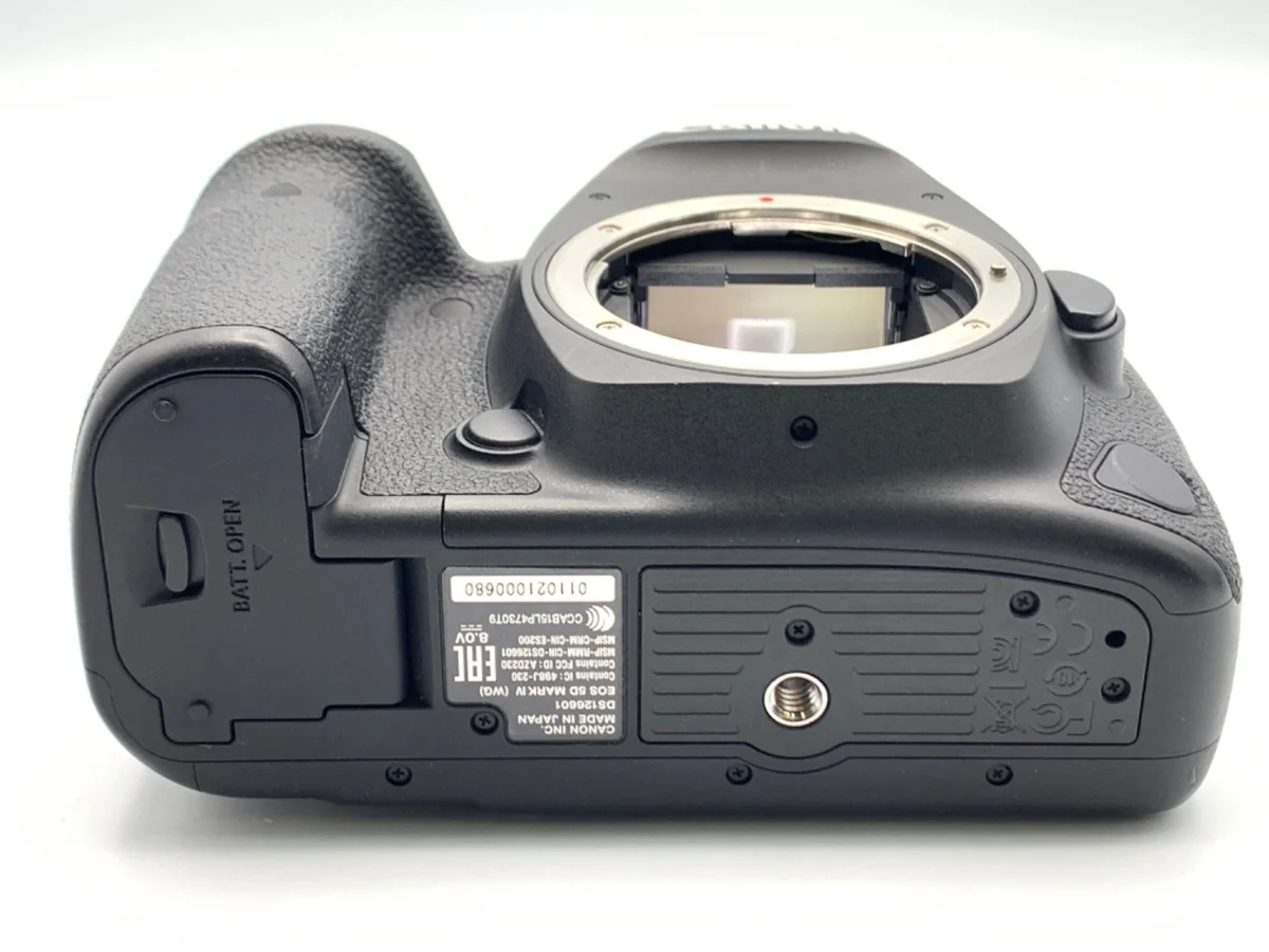 Canon EOS 5D Mark IV - 縮圖 3