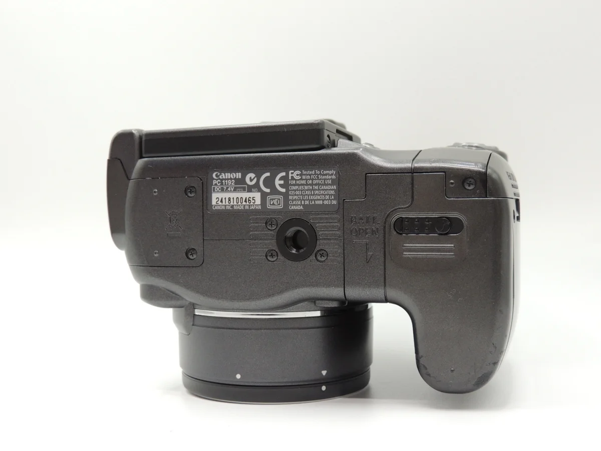 Canon PowerShot S3 IS - Thumbnail 3