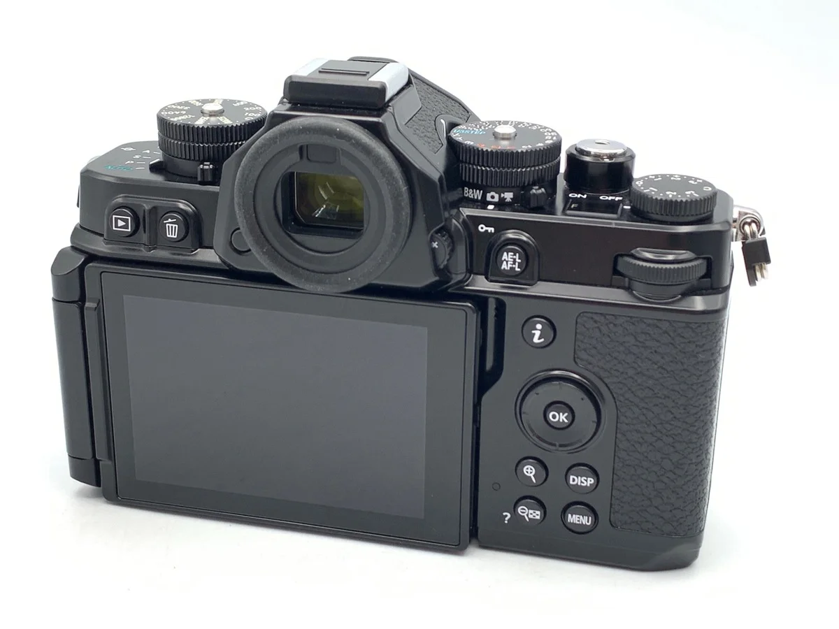 Nikon Zf - Thumbnail 2