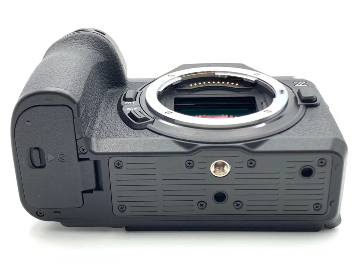 Nikon Z6III - Thumbnail 3