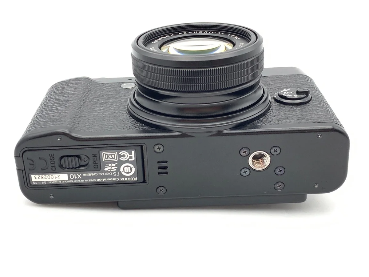 Fujifilm X10 - Thumbnail 3