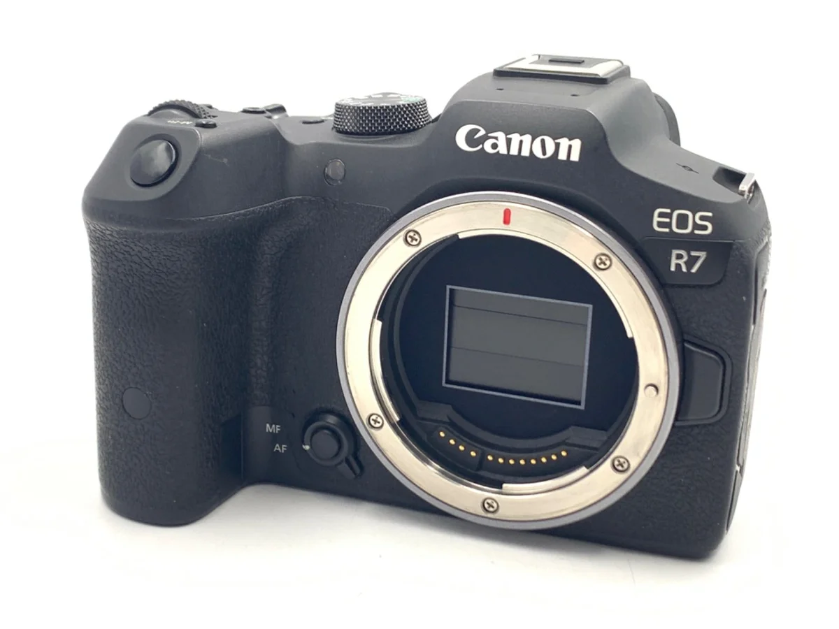 Canon EOS R7