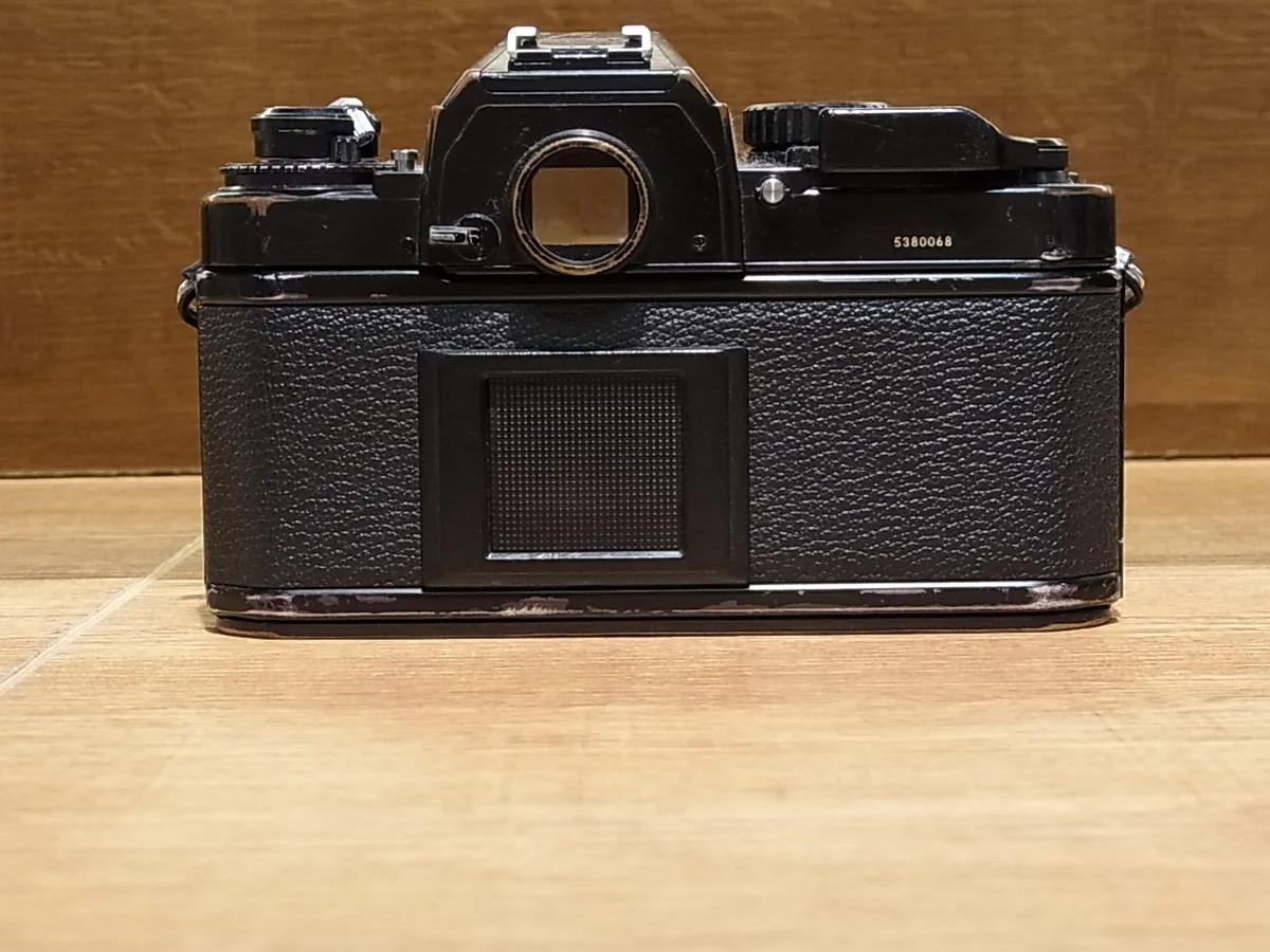 Nikon FA - Thumbnail 2