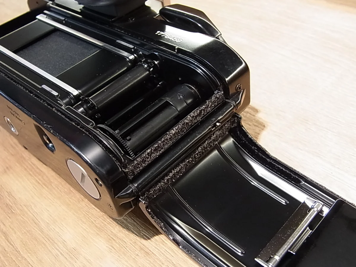 Canon A-1 - Thumbnail 3