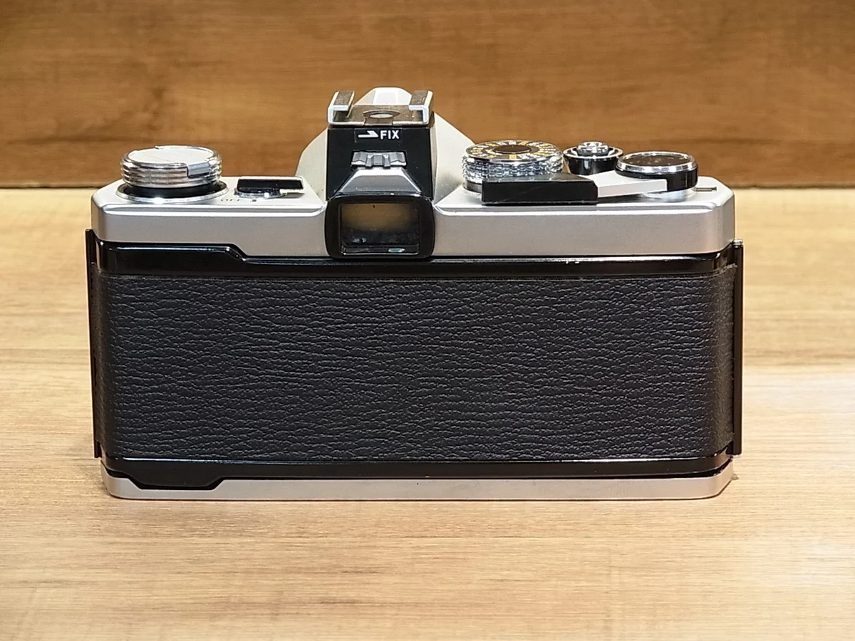 Olympus OM-1 - Thumbnail 2