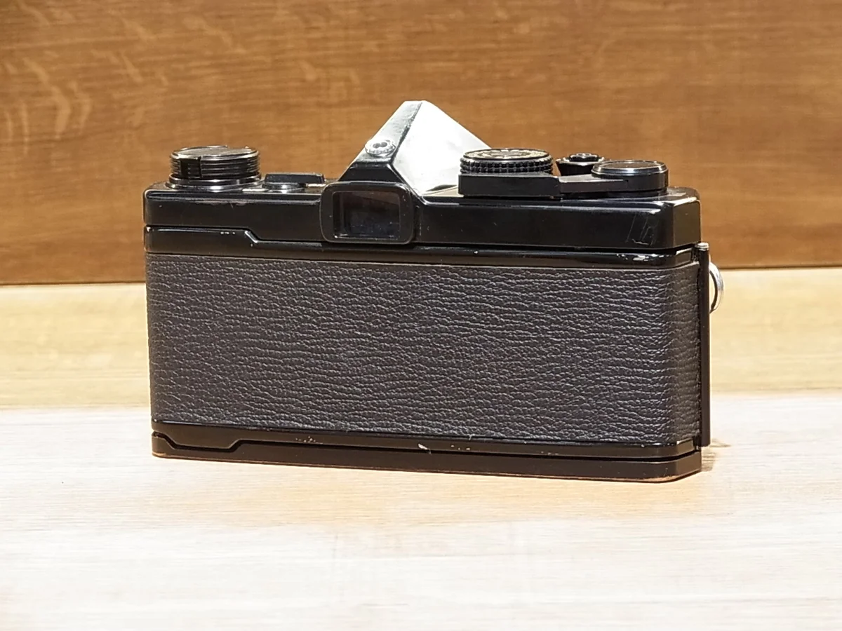 Olympus OM-1 - Thumbnail 2