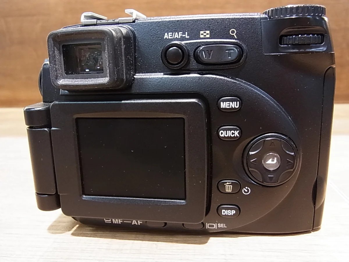 Nikon COOLPIX 8400 800 - Thumbnail 2