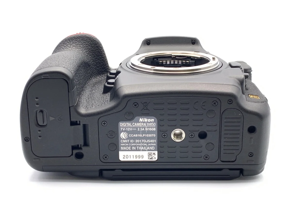 Nikon D850 - Thumbnail 3