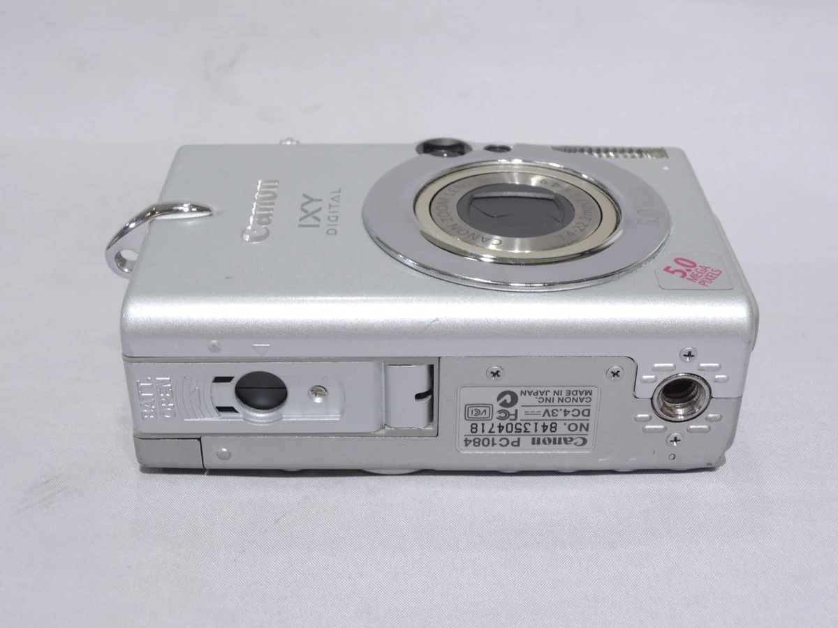 Canon IXY DIGITAL 500 - Thumbnail 3