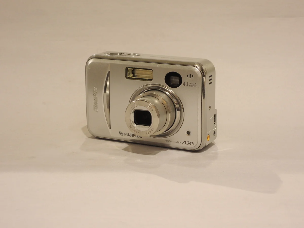 Fujifilm FinePix A345