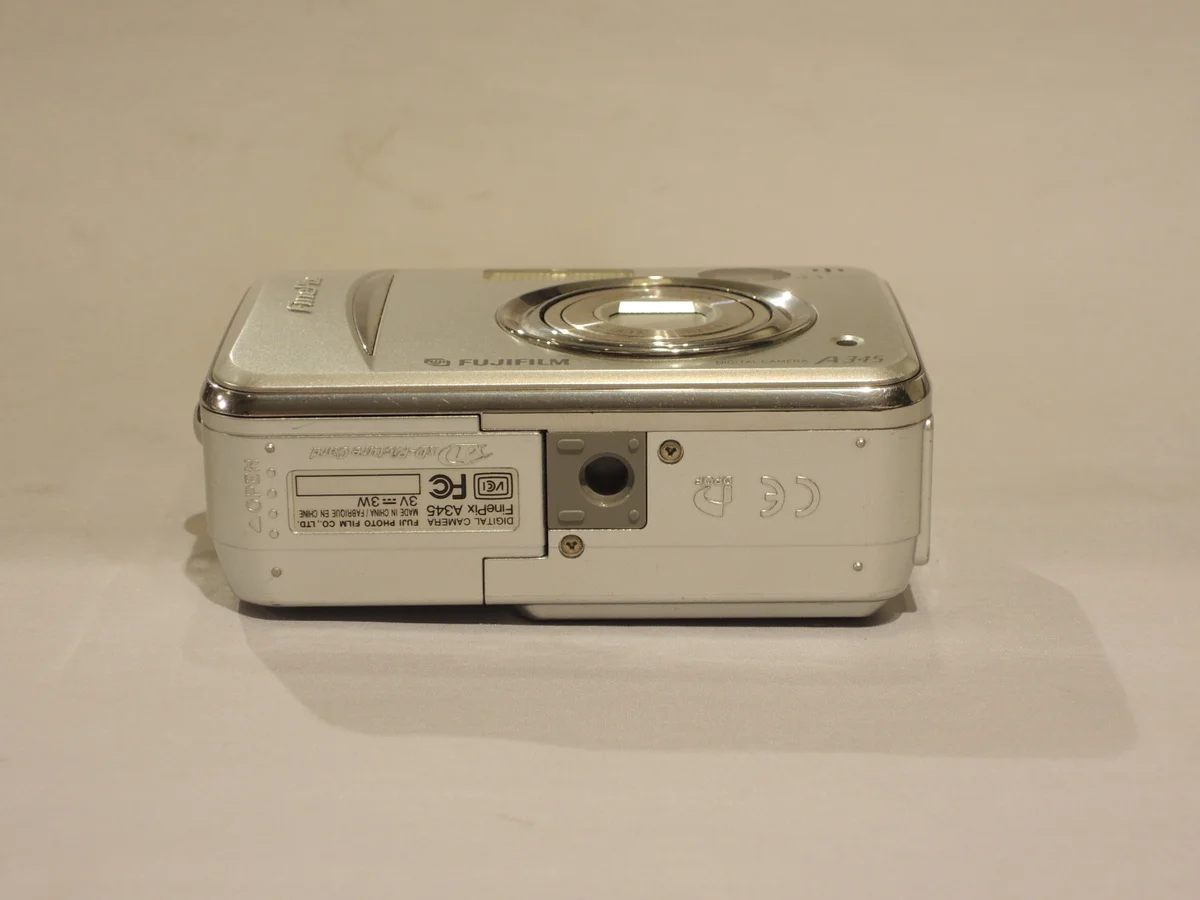 Fujifilm FinePix A345 - 縮圖 3
