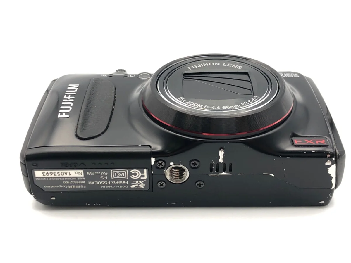 Fujifilm FinePix F550EXR - Thumbnail 3