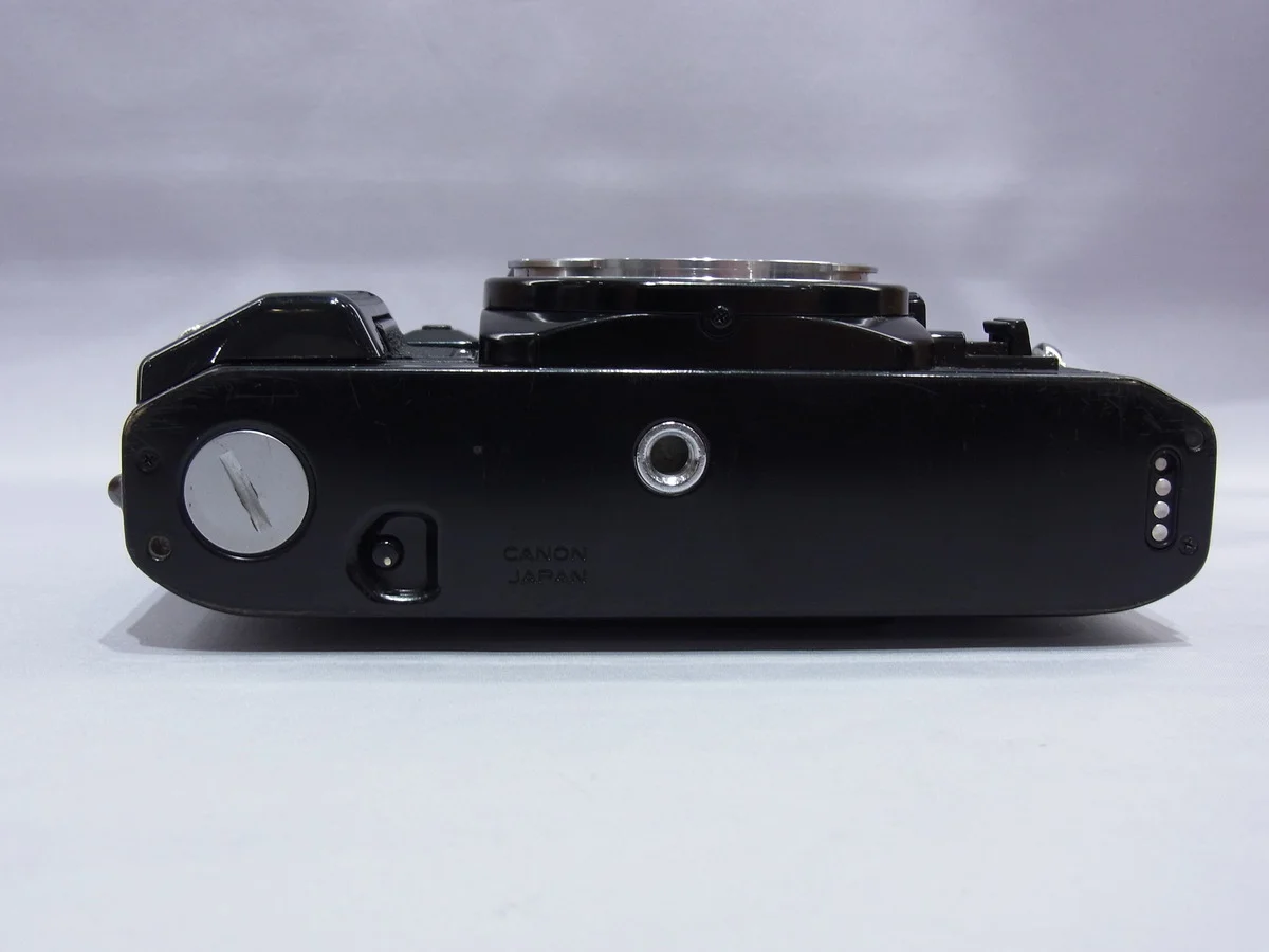 Canon A-1 - Thumbnail 3