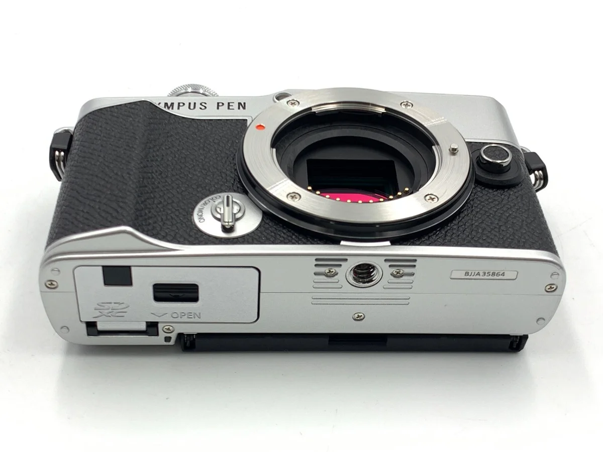 Olympus PEN E-P7 - Thumbnail 3