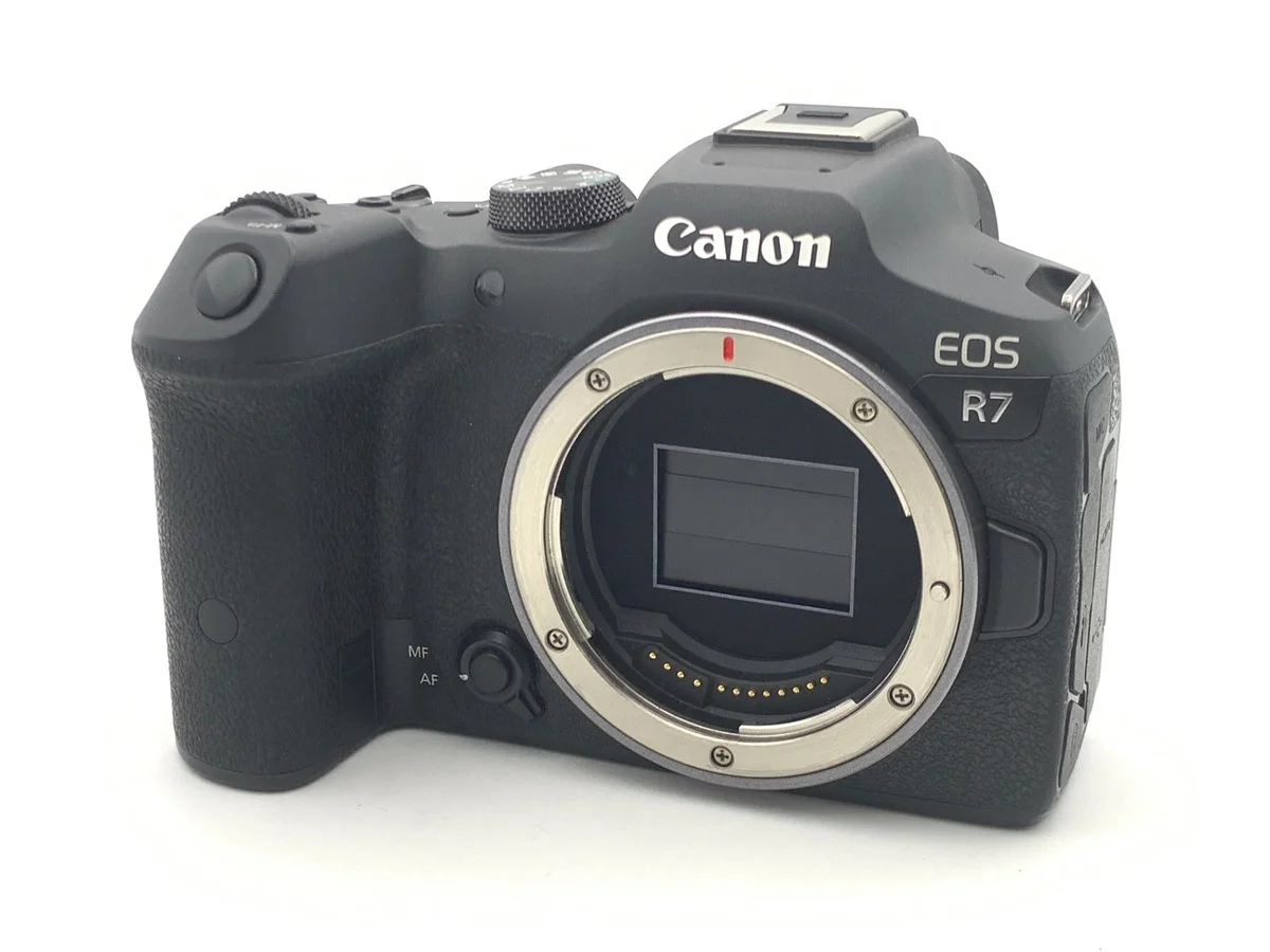 Canon EOS R7
