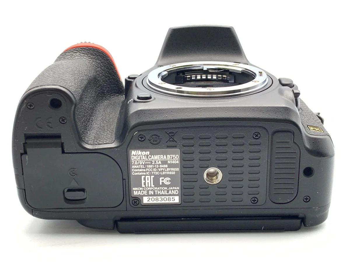 Nikon D750 - Thumbnail 3