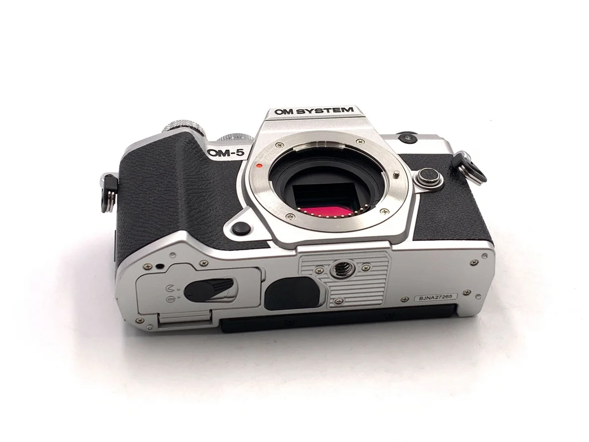 Olympus OM SYSTEM OM-5 - Thumbnail 3