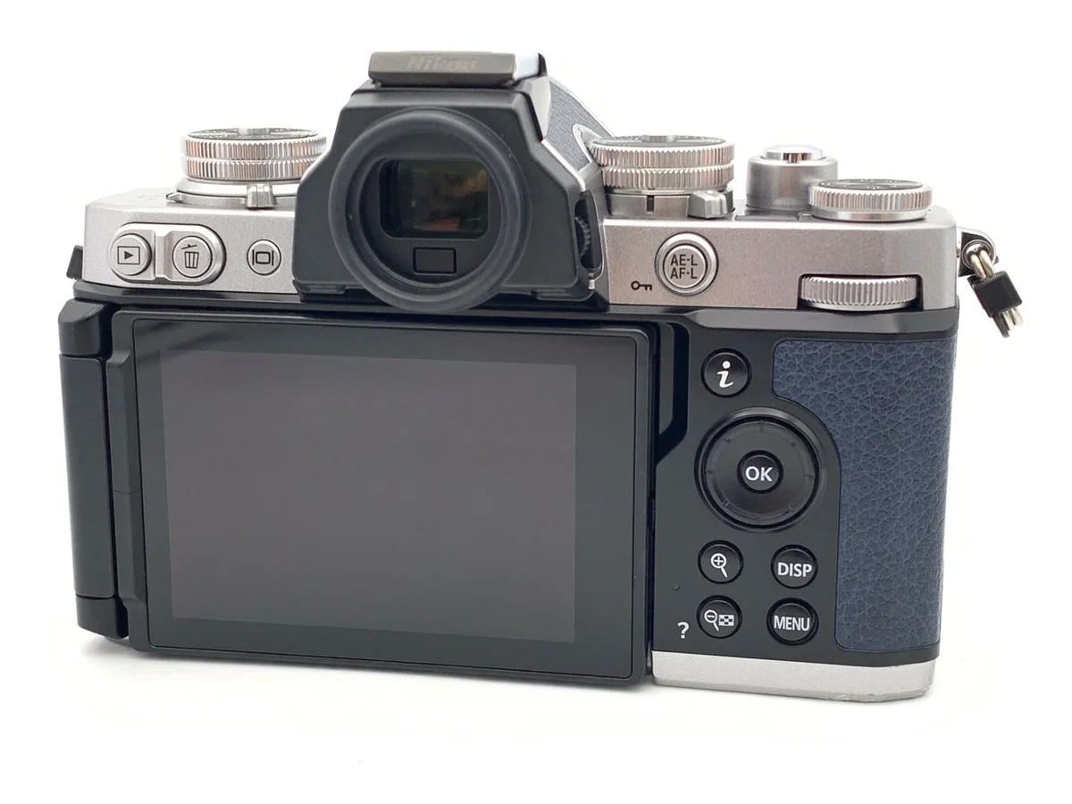 Nikon Zfc - Thumbnail 2