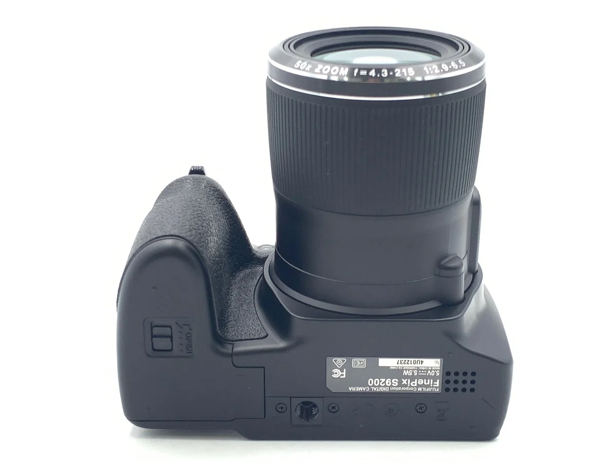 Fujifilm FinePix S9200 - Thumbnail 3