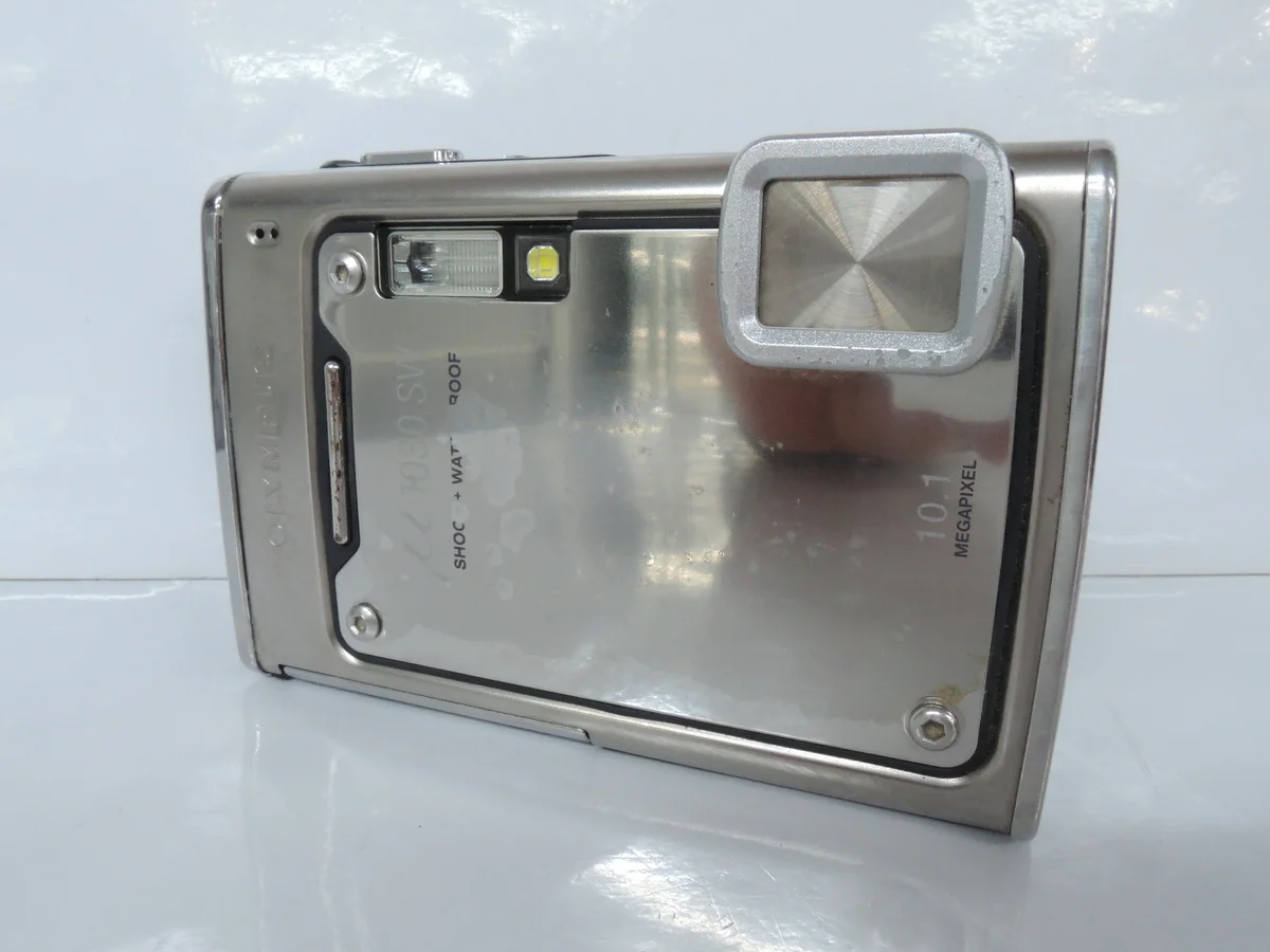 Olympus 1030SW