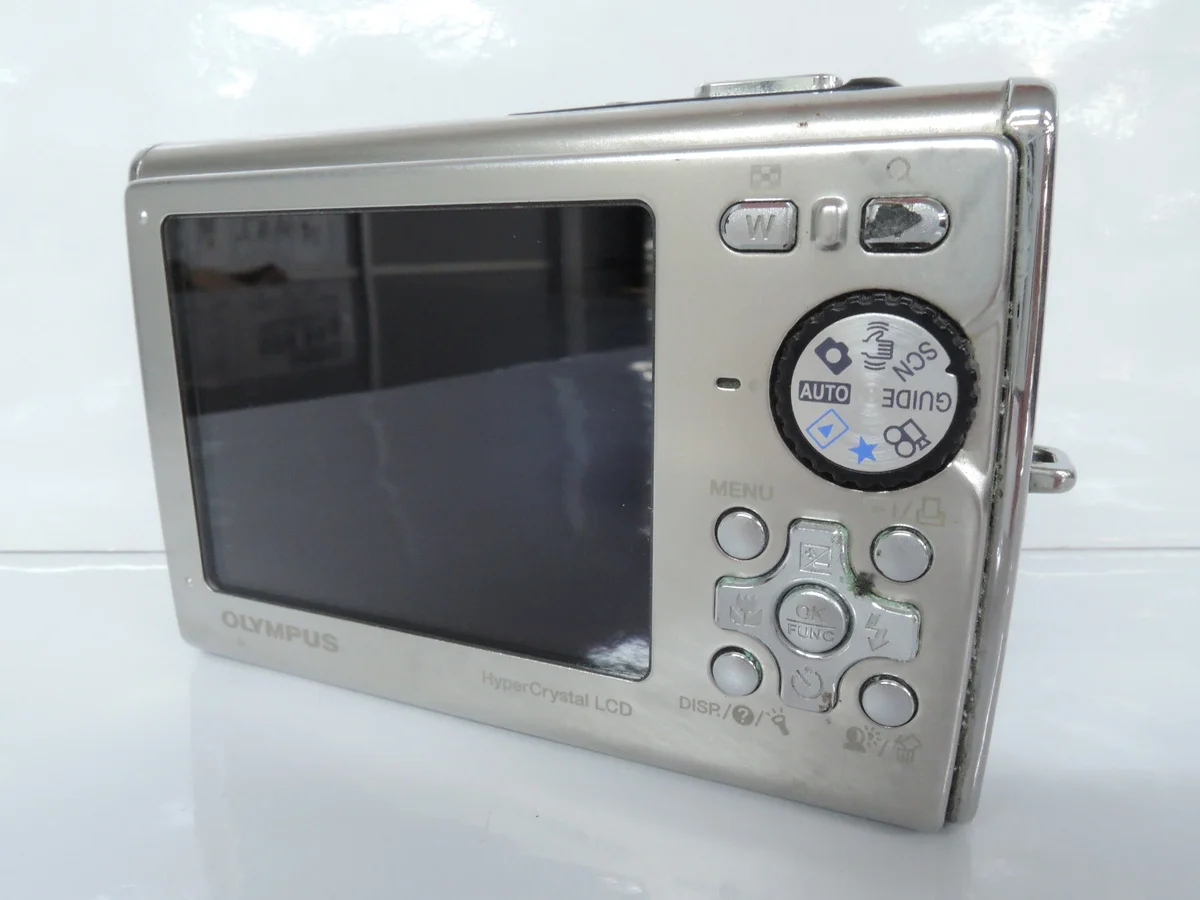 Olympus 1030SW - Thumbnail 2