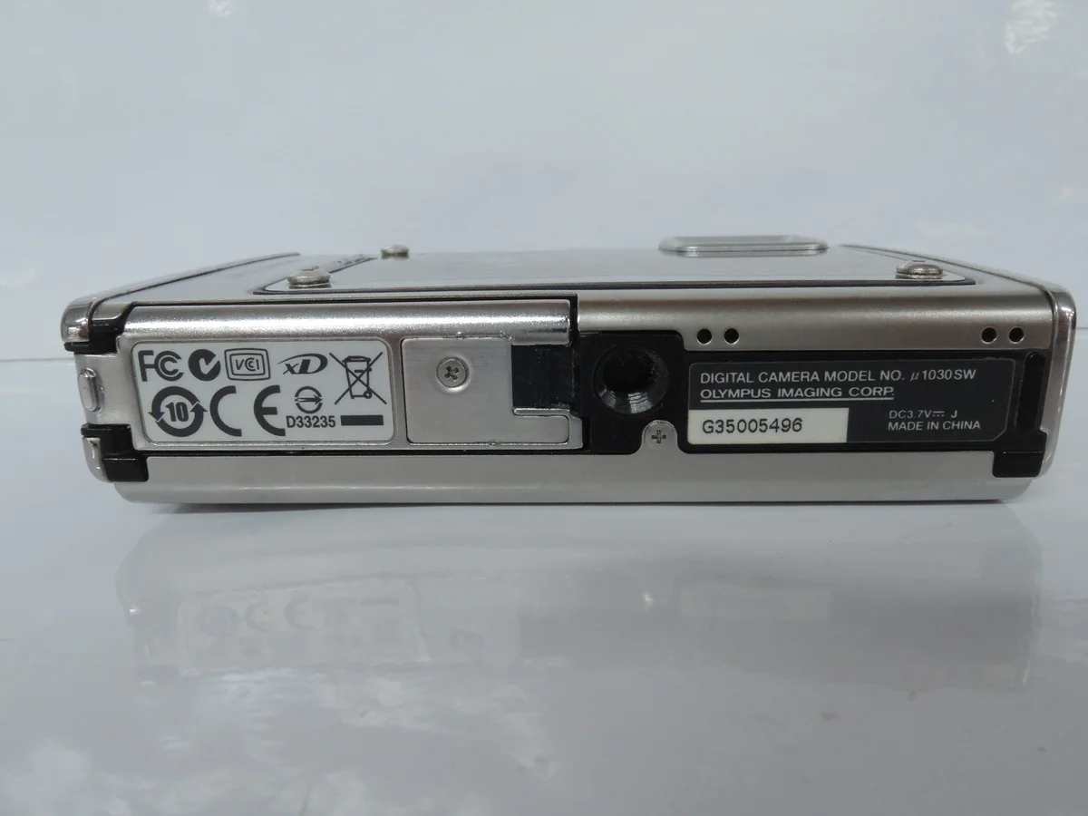 Olympus 1030SW - Thumbnail 3