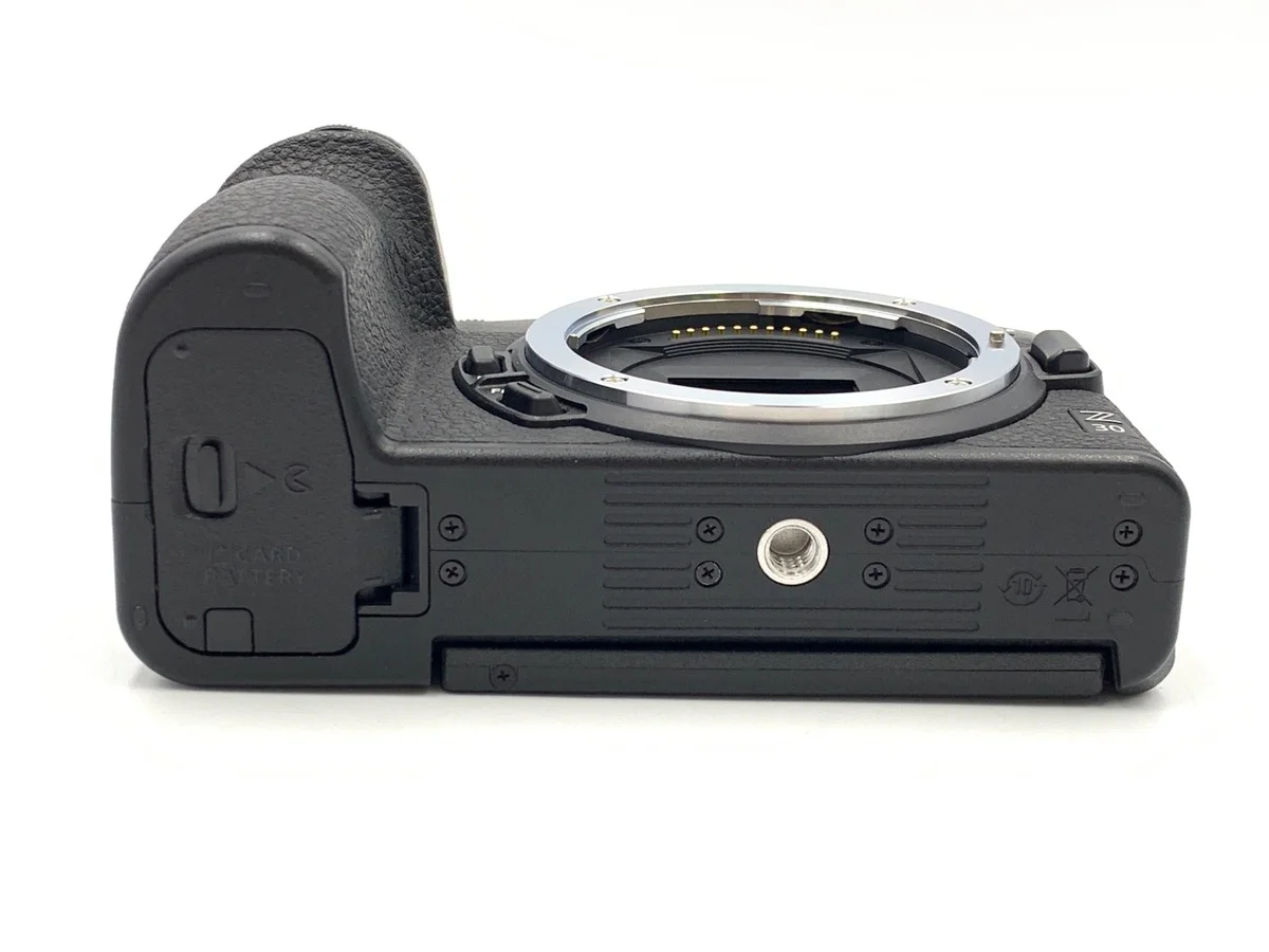 Nikon Z30 - Thumbnail 3