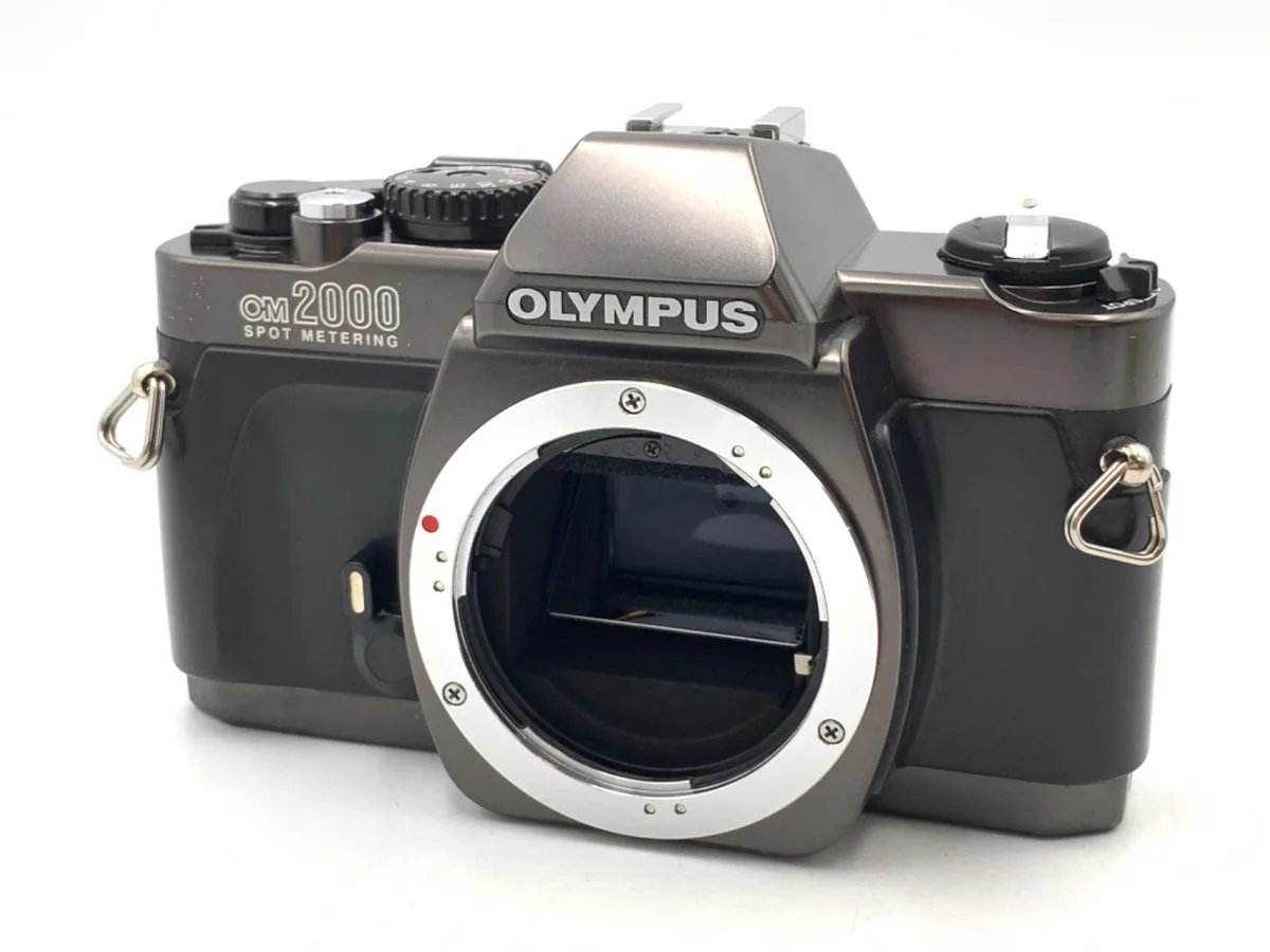 Olympus OM-2000