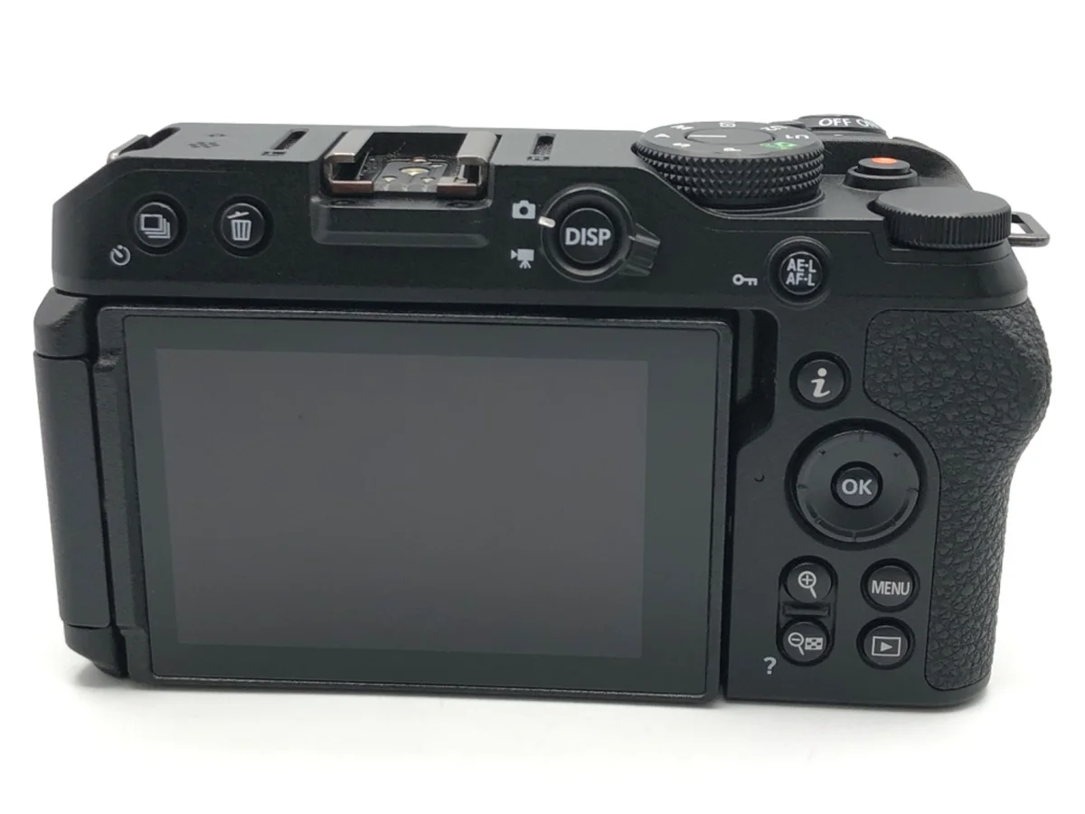 Nikon Z30 - Thumbnail 2