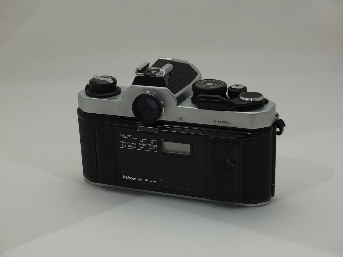 Nikon New FM2 - Thumbnail 2