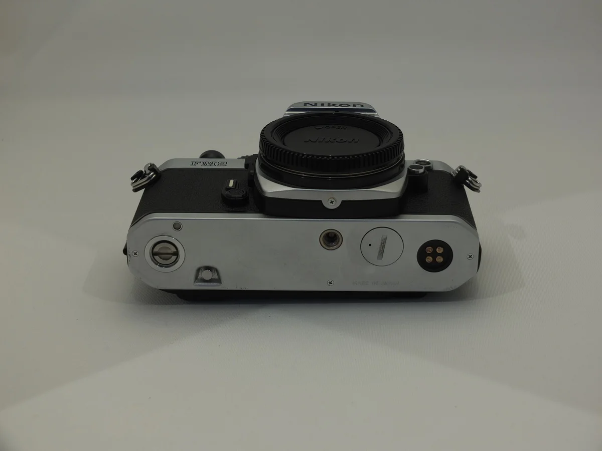 Nikon New FM2 - Thumbnail 3