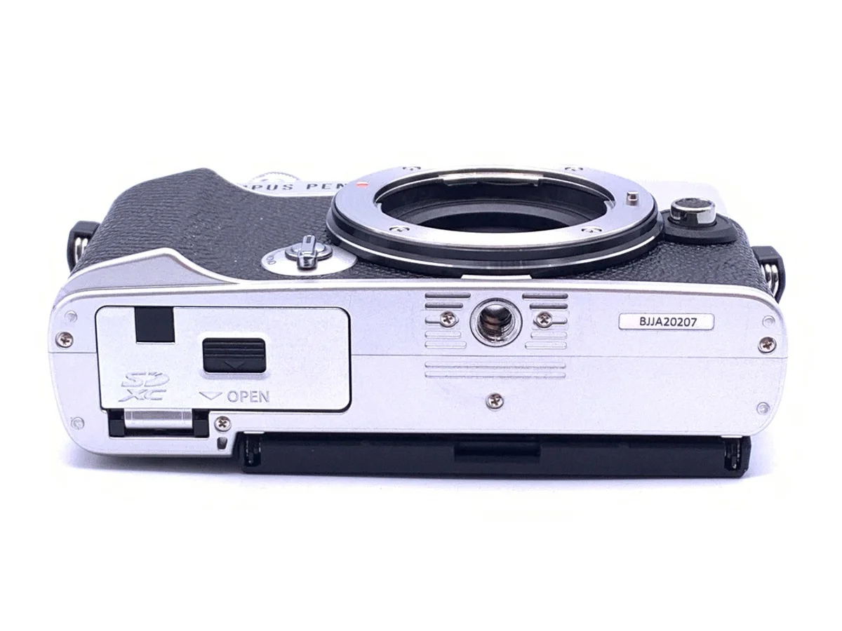 Olympus PEN E-P7 - Thumbnail 3