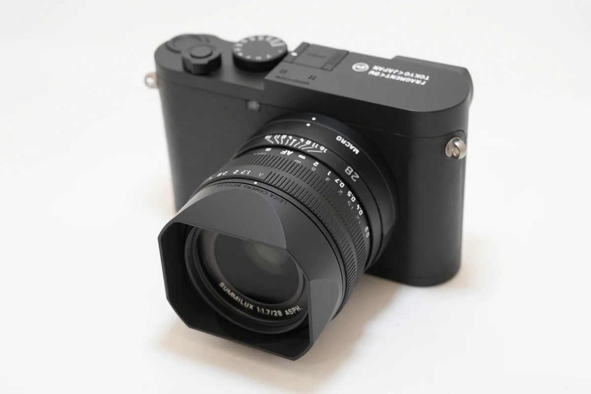 Leica Q2 fragment Edition