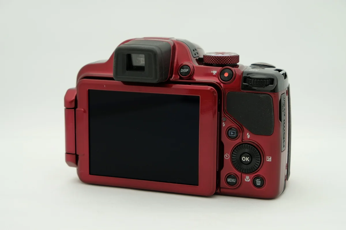 Nikon COOLPIX P520 RD - Thumbnail 2