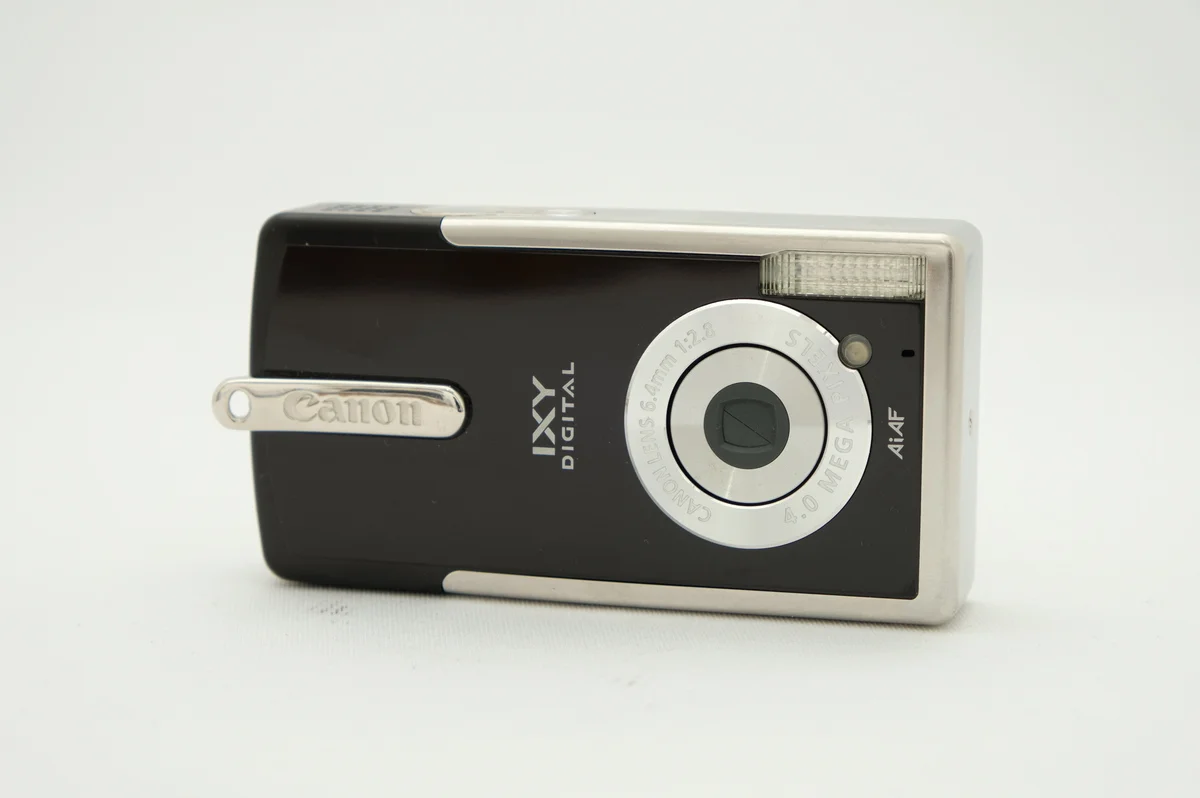 Canon IXY DIGITAL L 400