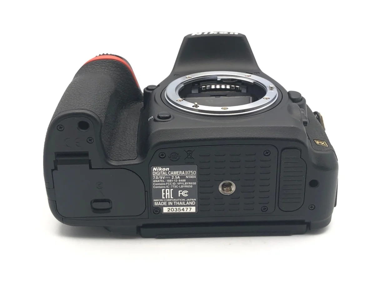 Nikon D750 - Thumbnail 3