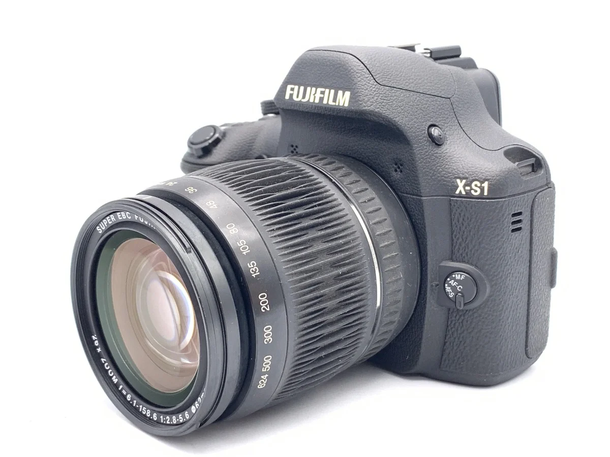Fujifilm X-S1