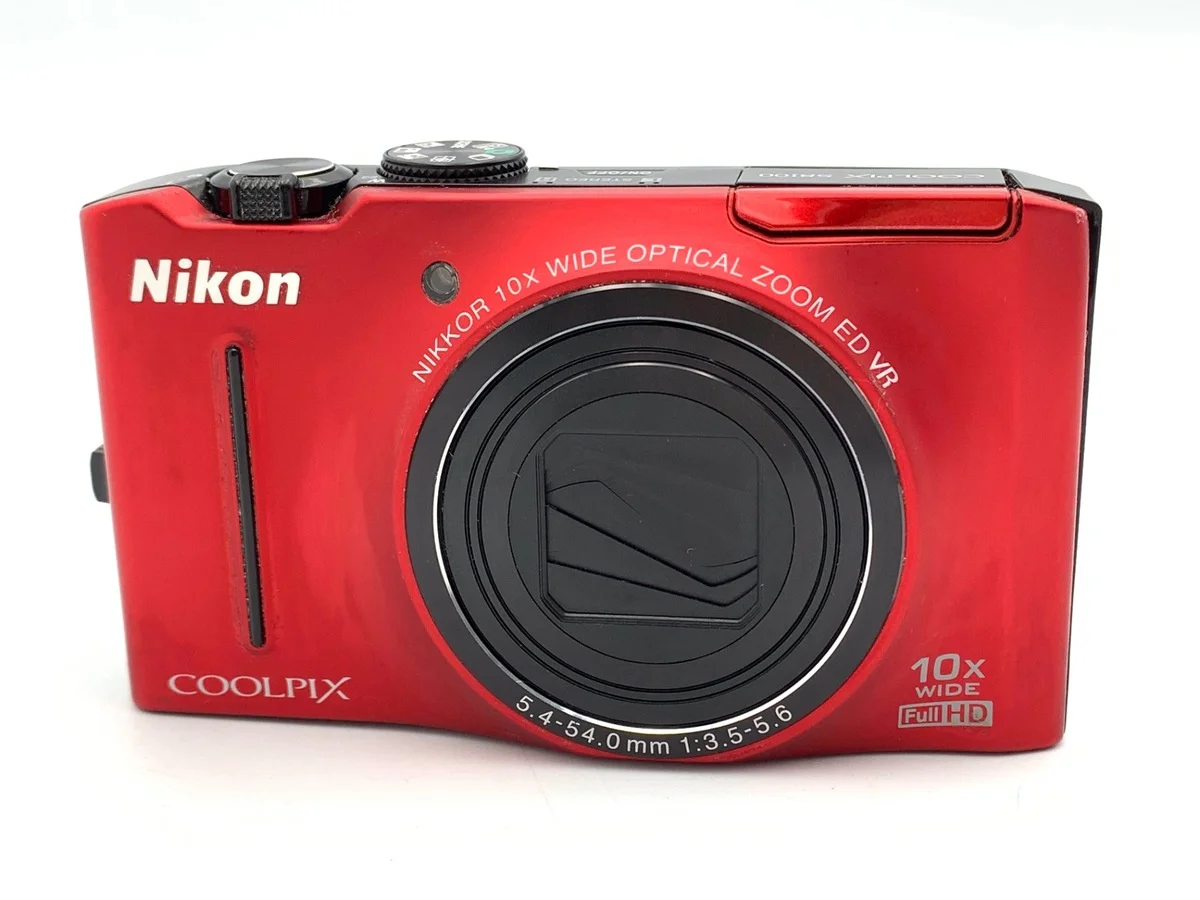 Nikon COOLPIX S8100