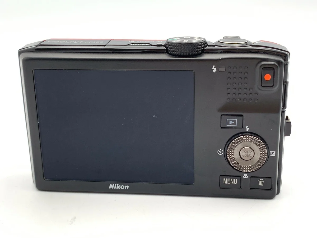 Nikon COOLPIX S8100 - Thumbnail 2