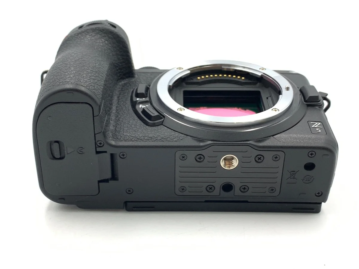 Nikon Z5 - Thumbnail 3