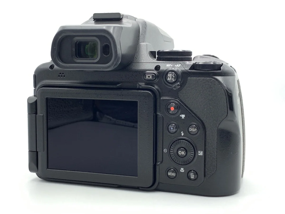 Nikon COOLPIX P1000 - Thumbnail 2