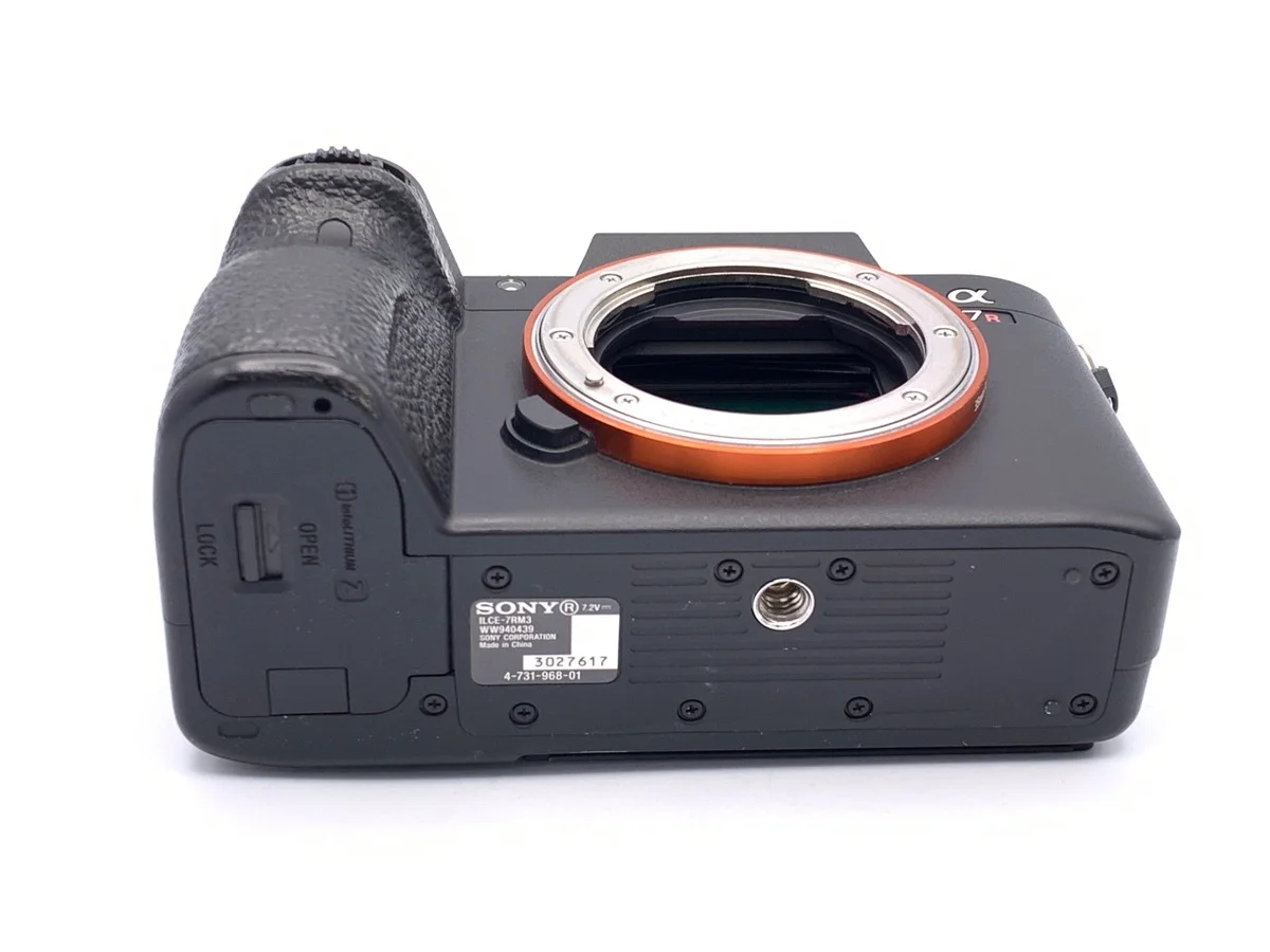 Sony α7R III [ILCE-7RM3 - Thumbnail 3