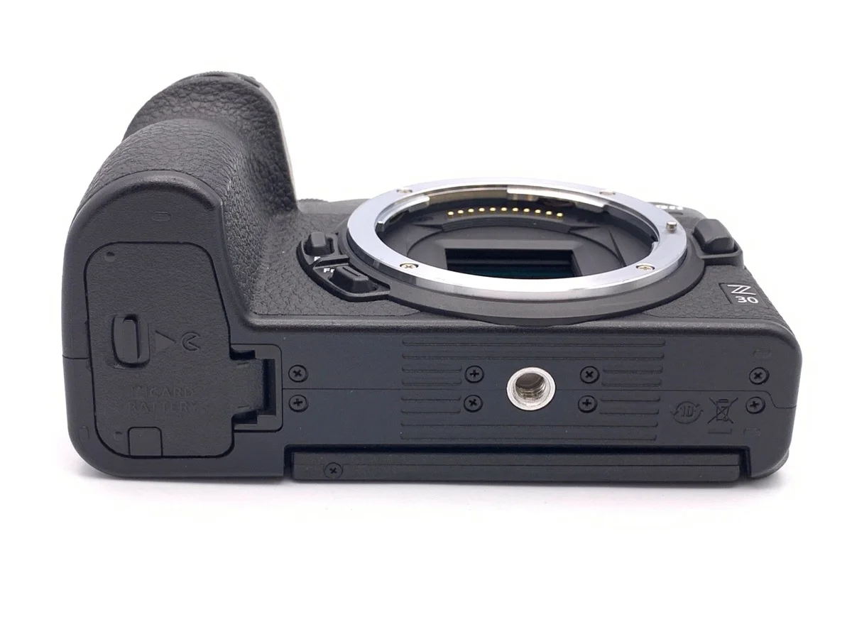 Nikon Z30 - Thumbnail 3