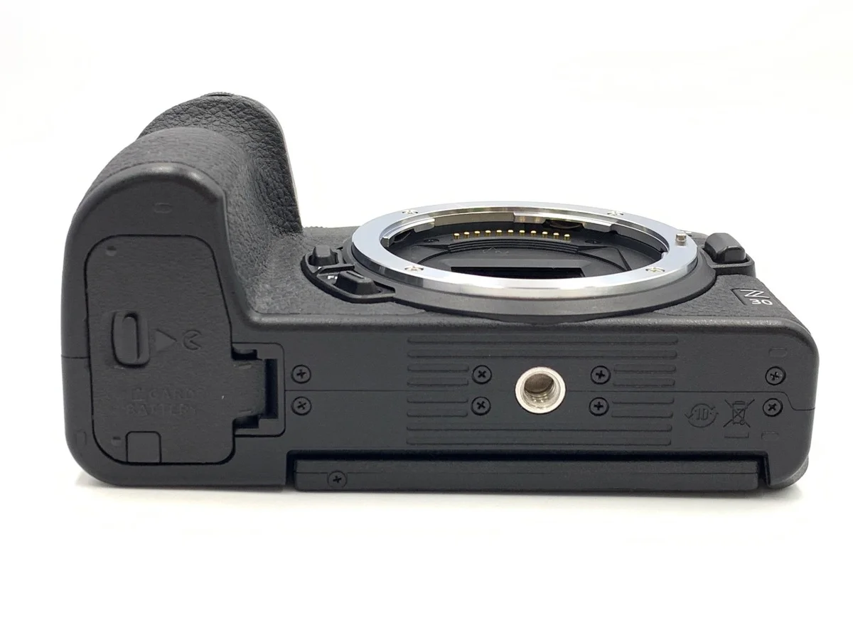 Nikon Z30 - Thumbnail 3