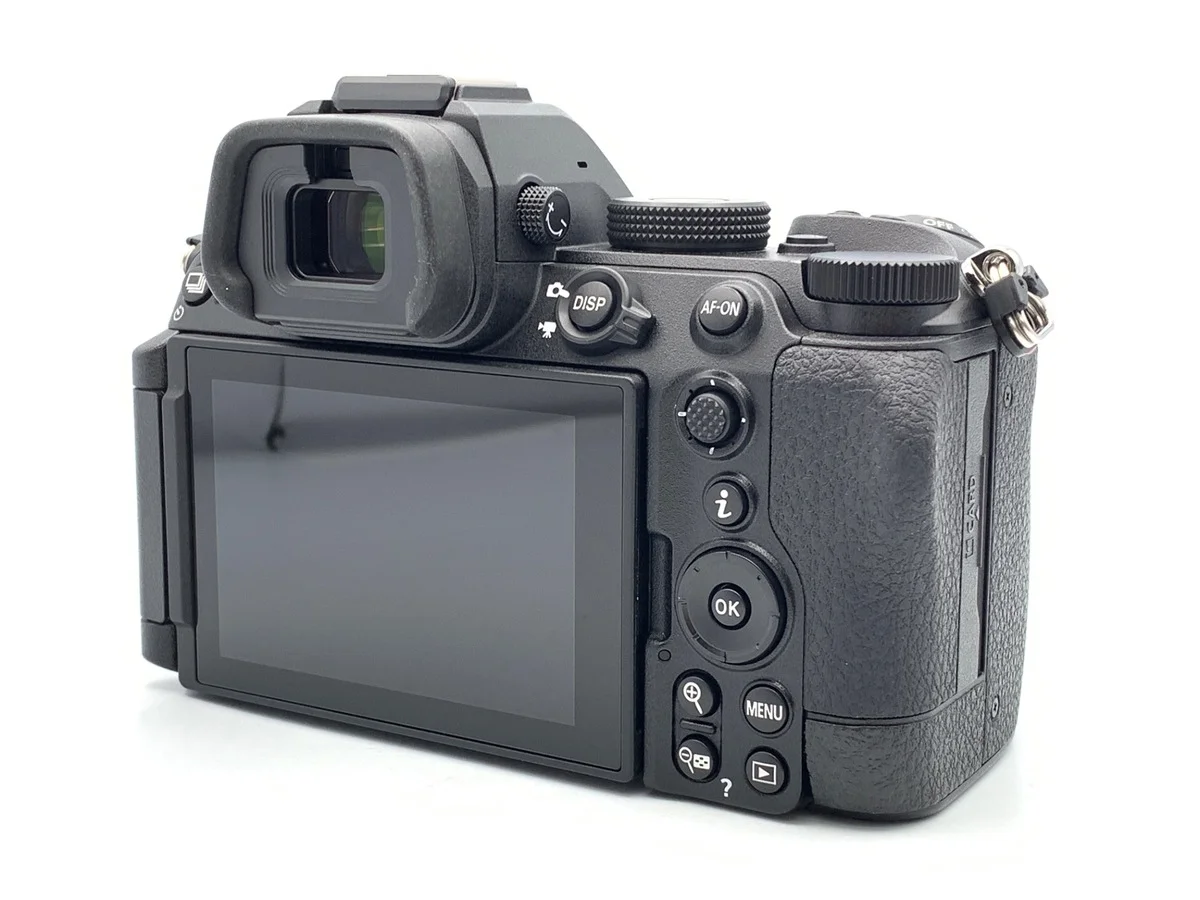 Nikon Z5II - Thumbnail 2